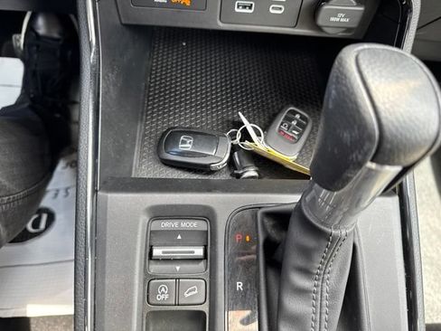 Used 2024 Honda CR-V EX image 18