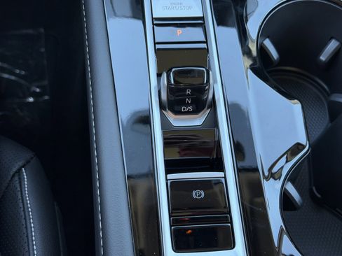 New 2026 Volkswagen Atlas SE image 24