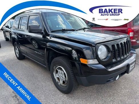Used 2014 Jeep Patriot Sport FWD image 1
