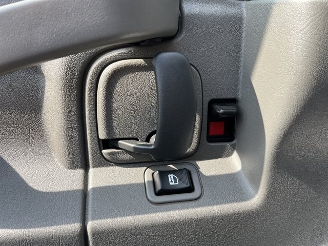 Used 2023 GMC Savana 2500 RWD image 18