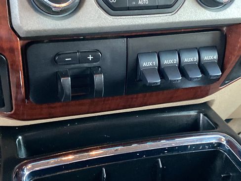 Used 2014 Ford F350 King Ranch w/ King Ranch w/Chrome Package image 29