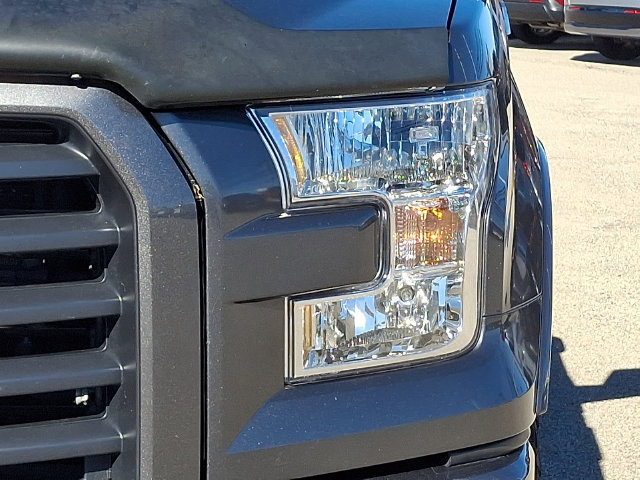Used 2017 Ford F150 XLT w/ Equipment Group 302A Luxury AWD/4WD image 9