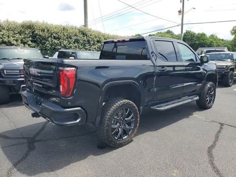 Certified 2024 GMC Sierra 1500 AT4 w/ Technology Package AWD/4WD image 4