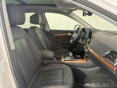 Used 2023 Audi Q5 2.0T Premium w/ Convenience Package AWD/4WD image 10