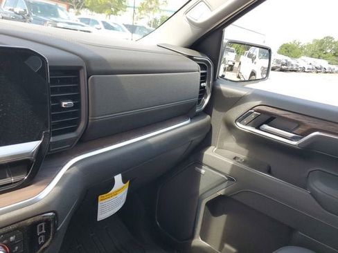 New 2026 GMC Sierra 1500 SLT AWD/4WD image 28