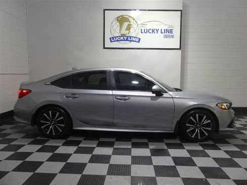 Used 2023 Honda Civic EX image 6