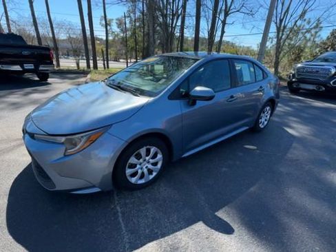 Used 2021 Toyota Corolla LE image 7