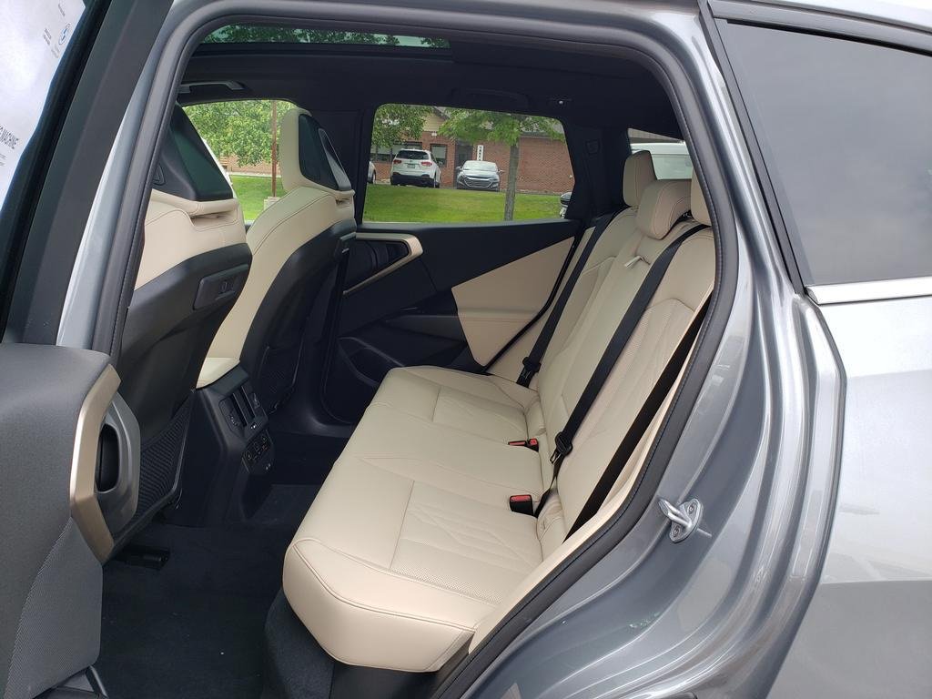 Used 2025 BMW X3 xDrive30i w/ Convenience Package AWD/4WD image 7