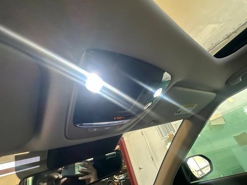 Used 2021 Kia Seltos SX w/ SX Sunroof Package AWD/4WD image 18
