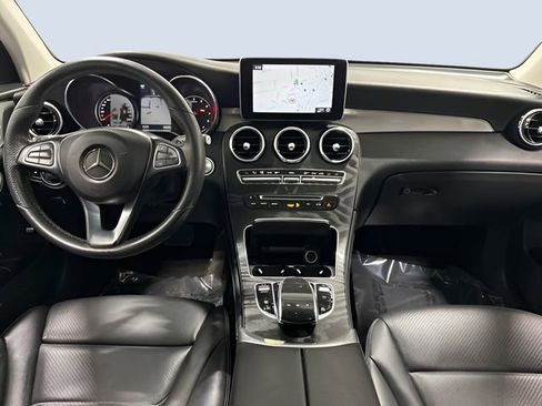 Used 2019 Mercedes-Benz GLC 300 4MATIC image 13