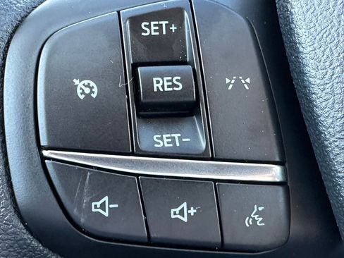 Used 2025 Ford Escape Active image 10