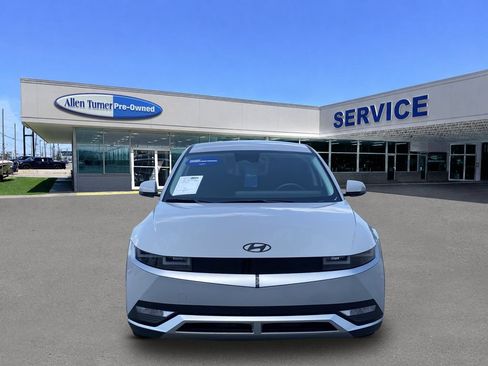 Certified 2023 Hyundai Ioniq 5 SE RWD image 3