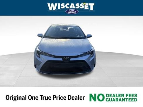 Used 2024 Toyota Corolla LE image 9