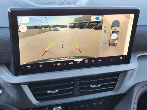 New 2026 Ford Explorer ST-Line w/ ST-Line Street Pack image 18