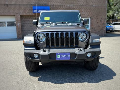 Used 2022 Jeep Wrangler Unlimited Sport AWD/4WD image 2