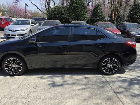 Used 2016 Toyota Corolla S image 2