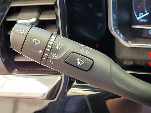 Used 2024 GMC Sierra 1500 SLT image 31