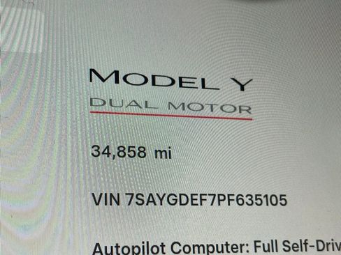 Used 2023 Tesla Model Y Performance image 10