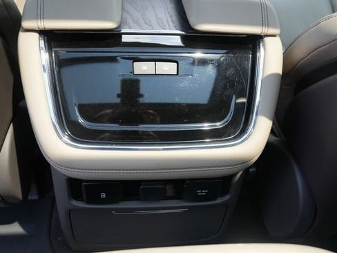 Used 2024 Lincoln Navigator Reserve AWD/4WD image 22