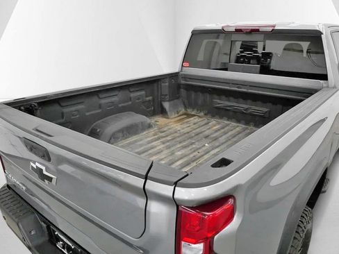 Used 2024 Chevrolet Silverado 2500 ZR2 w/ Technology Package AWD/4WD image 37