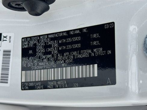 Used 2023 Toyota Highlander Platinum FWD image 33