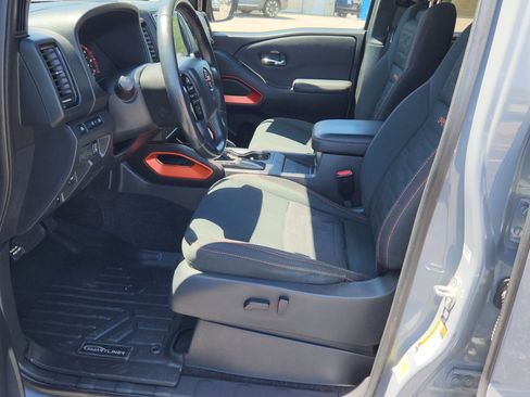Used 2023 Nissan Frontier PRO-4X w/ Pro Convenience Package AWD/4WD image 17