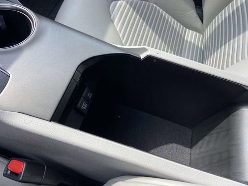 Used 2023 Toyota Camry SE image 24