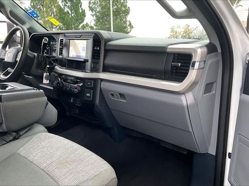 Used 2025 Ford F250 XLT image 18