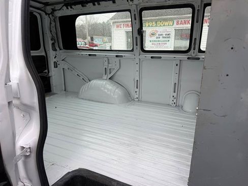 Used 2013 GMC Savana 2500 RWD image 15