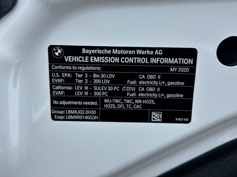 Used 2020 BMW 530e w/ Convenience Package RWD image 21