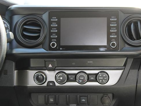 Used 2020 Toyota Tacoma SR AWD/4WD image 25