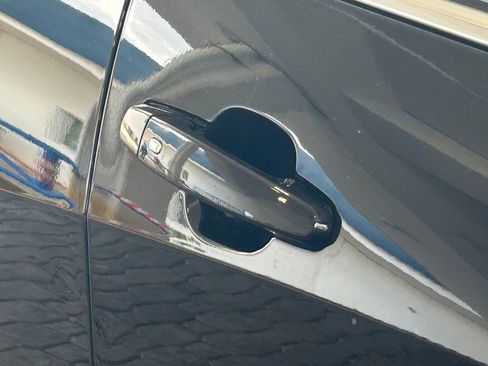 Used 2023 Chevrolet Malibu LT image 19