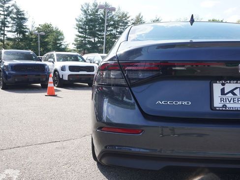 Used 2023 Honda Accord LX image 12