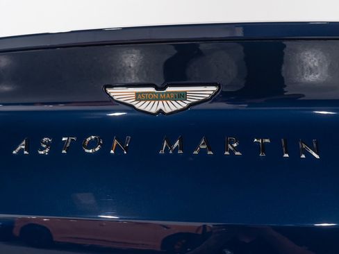 Used 2024 Aston Martin DB12 Convertible image 29