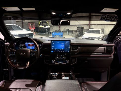 Used 2024 Ford Expedition Max Limited RWD image 29