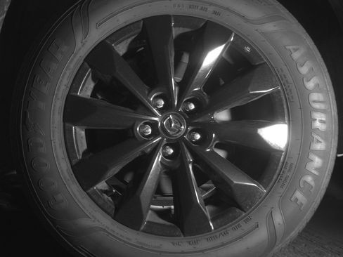 Used 2025 MAZDA CX-50 AWD 2.5 S w/ Select Package image 14