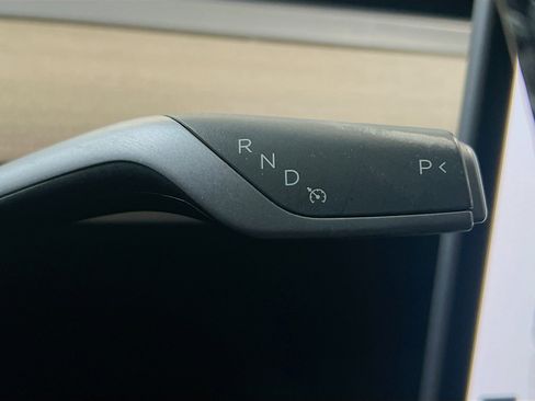 Used 2022 Tesla Model 3 Long Range AWD/4WD image 13