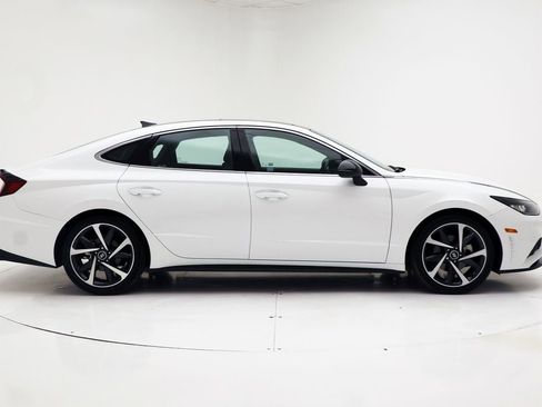 Used 2023 Hyundai Sonata SEL Plus image 3