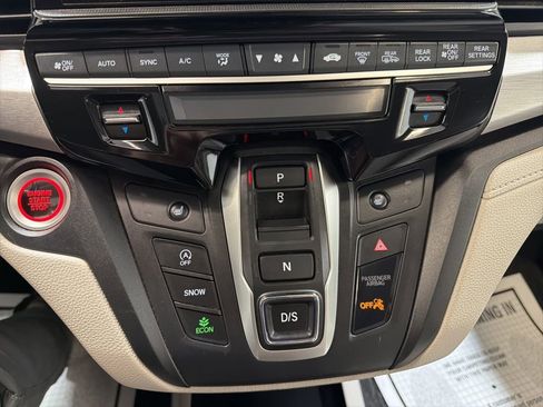 Used 2025 Honda Odyssey EX-L image 27