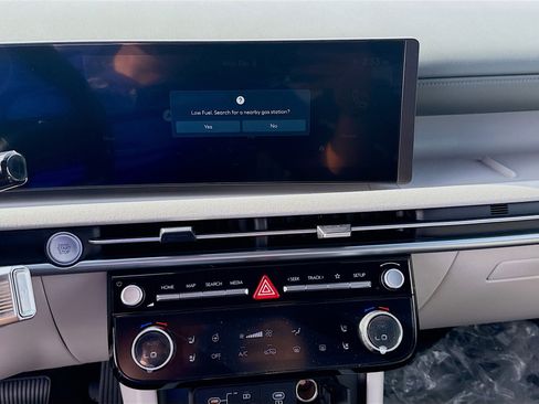 New 2026 Hyundai Tucson Limited FWD image 10