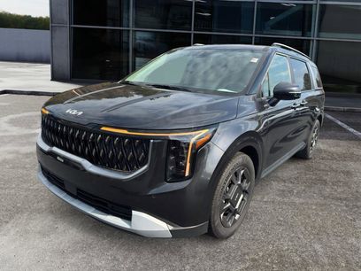 Used 2025 Kia Carnival EX