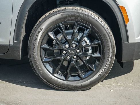 New 2026 Chevrolet Traverse LT w/ Midnight/Sport Edition FWD image 10