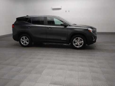 Used 2020 GMC Terrain SLE FWD image 11
