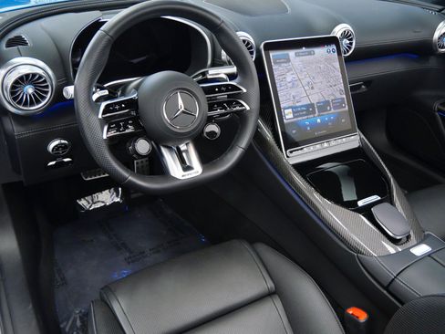 Used 2025 Mercedes-Benz SL 63 AMG S e Performance 4MATIC image 13