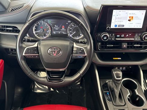 Used 2023 Toyota Highlander XSE AWD/4WD image 14