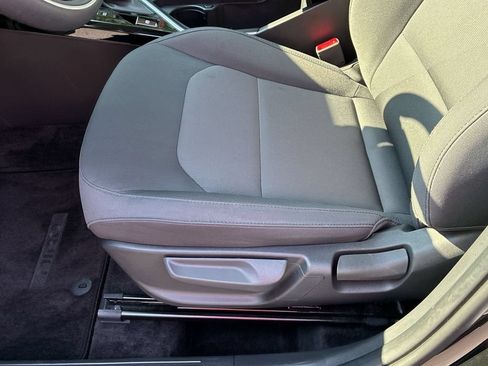 Used 2025 Kia Niro LX FWD image 14