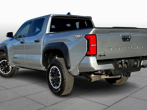 Used 2024 Toyota Tacoma TRD Off-Road image 11