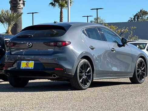 Used 2020 MAZDA MAZDA3 Hatchback w/ Premium Package image 4