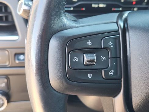 Used 2023 GMC Yukon AT4 w/ Technology Package image 30