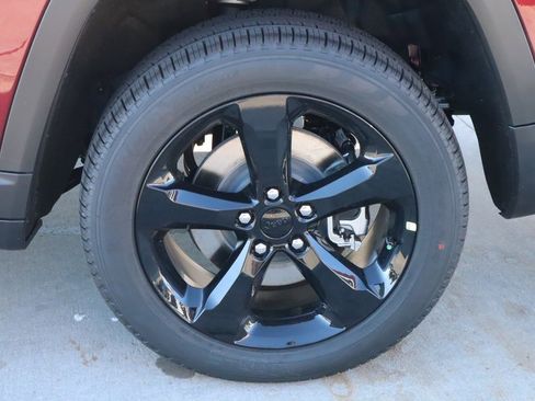 New 2025 Jeep Grand Cherokee L Limited w/ Luxury Tech Group II image 22